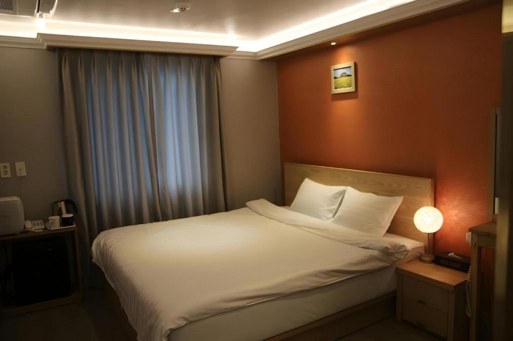 Jeju Sejong Hotel Exterior photo